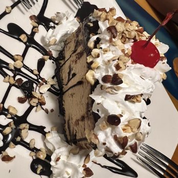 Islands Restaurant - Kona Pie - Burgers Near Me - Burbank, California Islands Restaurant - Kona Pie - Burgers Near Me - Burbank, California