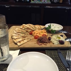 Ziziki's - Trio dip and pita bread