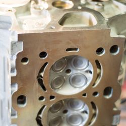 Hill Machine Headworks - Initial clean and resurfaced 9 yr old cylinder head by Hill Machine Headworks