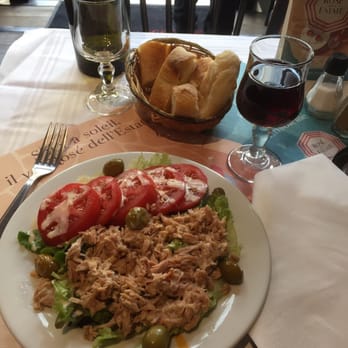 Pizza Roma - Palermo salad with tuna. - Pizza Near Me - Paris, 75 Pizza Roma - Palermo salad with tuna. - Pizza Near Me - Paris, 75