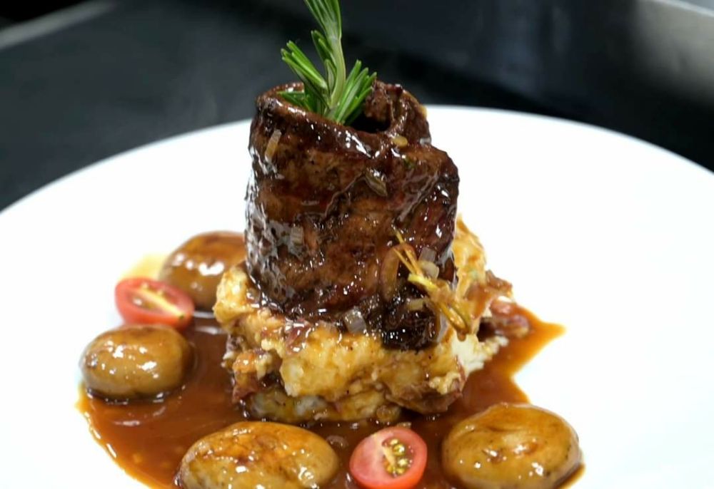 Divieto Ristorante - Aventura
