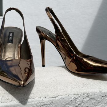 Kapalama Shoe Repair - Gold dyed heels - Shoe Repair Near Me - Honolulu, Hawaii Kapalama Shoe Repair - Gold dyed heels - Shoe Repair Near Me - Honolulu, Hawaii
