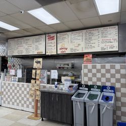 Willie’s Grill & Deli 