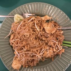Phanat Thai - Chicken Pad Thai