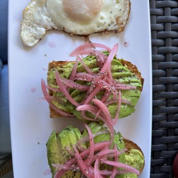 Macondo Coffee Kendall - Avocado Toast with a side egg - Coffee & Tea Near Me - Miami, Florida