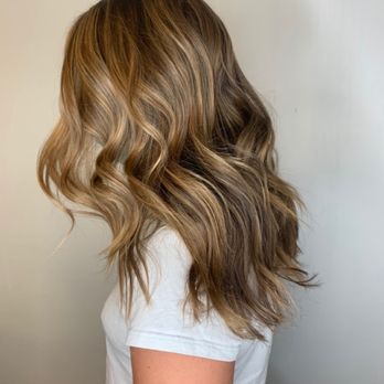 Ashlee Nicole Styling - Hair Stylists Near Me - Bend, Oregon
