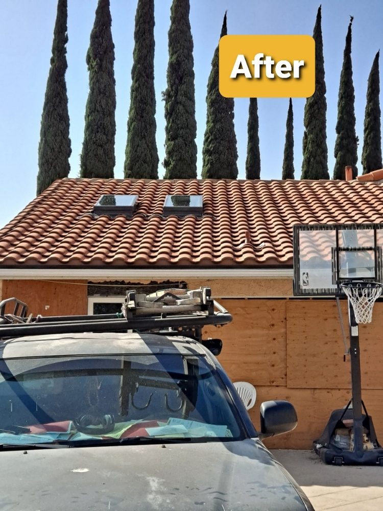 Slide of Arias Roofing Corp