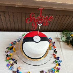 Tres Belle Cakes - Groom's cake