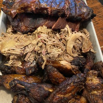 Old Southern BBQ Smokehouse - Family Pitmaster's Feast - Barbeque Near Me - Minneapolis, Minnesota Old Southern BBQ Smokehouse - Family Pitmaster's Feast - Barbeque Near Me - Minneapolis, Minnesota