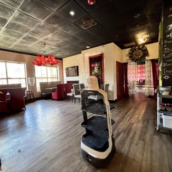 Koi Asian Bistro - Entryway and super cute high tech server robot assistant :)