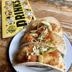Bootleggers - Tempura-battered fish tacos (cod) were light with a nice balanced flavor