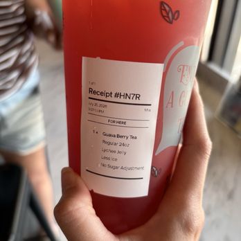 Fuji Tea - Strawberry Green Tea - Bubble Tea Near Me - Houston, Texas