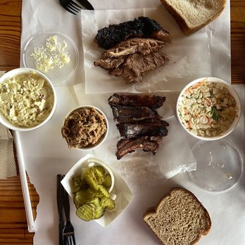 RUDY’S “COUNTRY STORE” AND BAR-B-Q - 700 Photos & 895 Reviews - 14620 ...