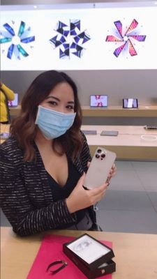 Apple Houston Galleria by null