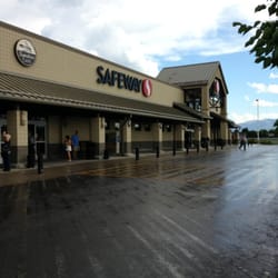 Safeway - Safeway exterior shot