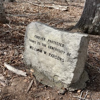 DNRT Parsons Reserve Trailhead - Hiking Near Me - Dartmouth, Massachusetts DNRT Parsons Reserve Trailhead - Hiking Near Me - Dartmouth, Massachusetts