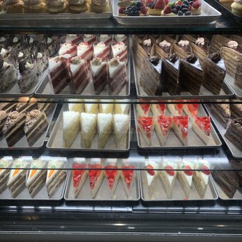 Mia's Bakery - Cake & more Cake !!! - Bakeries Near Me - Brooklyn, New York