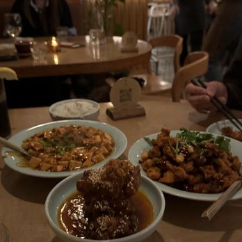Breeze - Mapo Tofu Diced Chicken with Chili Pepper Sweet Plum Pork Ribs (6) - Szechuan Near Me - Brooklyn, New York