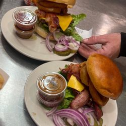 Jorge's - Western Burgers