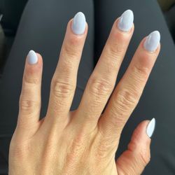 Mai Salon