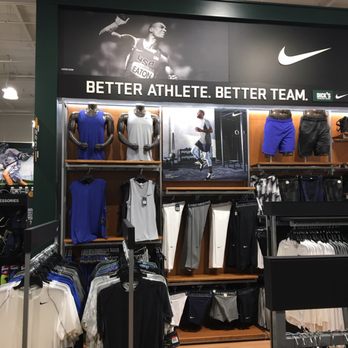 DICK'S Sporting Goods - Even more stuff - Sports Wear Near Me - Sunnyvale, California