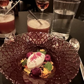The Aviary - Dessert course - Cocktail Bars Near Me - Chicago, Illinois The Aviary - Dessert course - Cocktail Bars Near Me - Chicago, Illinois