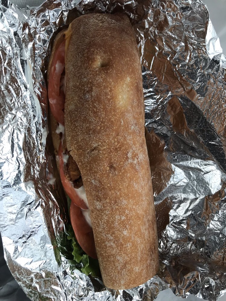 AVANTI’S ITALIAN RESTAURANT EAST PEORIA Updated September 2024 19