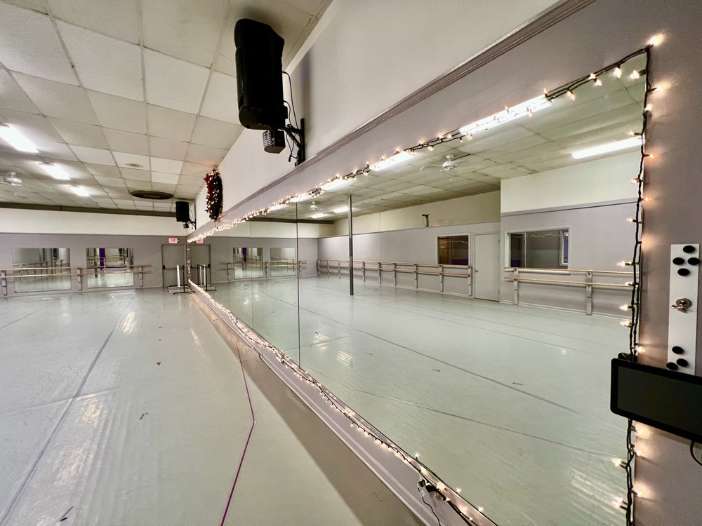 Integrity School of Dance Logo