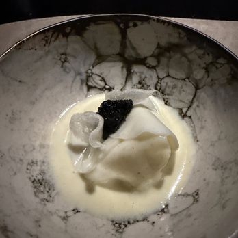 Tanière3 - Scallop, caviar, and potato - Canadian (New) Near Me - Quebec City, Quebec Tanière3 - Scallop, caviar, and potato - Canadian (New) Near Me - Quebec City, Quebec