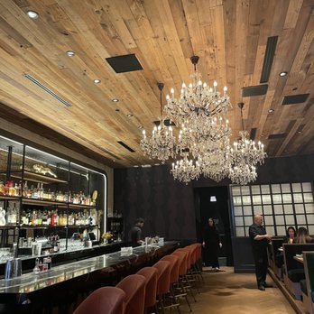 HIDE+SEEK - New American Near Me - Chicago, Illinois