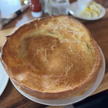 Dinah's Comfort Kitchen - Large German Pancake - Waffles Near Me - Culver City, California Dinah's Comfort Kitchen - Large German Pancake - Waffles Near Me - Culver City, California