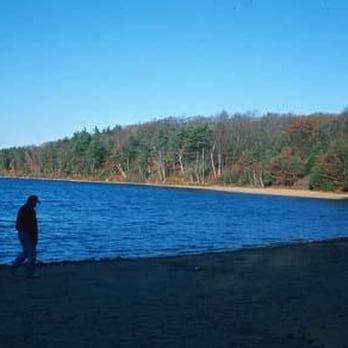 Walden Pond State Reservation - Walden Pond: Picture from Stockpix.com - Parks Near Me - Concord, Massachusetts Walden Pond State Reservation - Walden Pond: Picture from Stockpix.com - Parks Near Me - Concord, Massachusetts