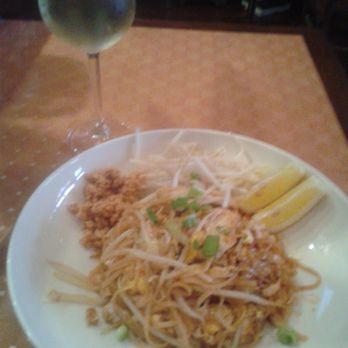 Jai Dee Restaurant | Thai | Brooklyn | NYC - Chicken Pad Thai - Thai Near Me - Brooklyn, New York Jai Dee Restaurant | Thai | Brooklyn | NYC - Chicken Pad Thai - Thai Near Me - Brooklyn, New York