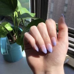 Bio gel + ombré (ombré $10 extra) Bio gel + ombré (ombré $10 extra)