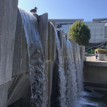 Yerba Buena Gardens - Waterfall - Parks Near Me - San Francisco, California Yerba Buena Gardens - Waterfall - Parks Near Me - San Francisco, California