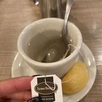 Lou Mitchell's - Hot Tea - Breakfast & Brunch Near Me - Chicago, Illinois