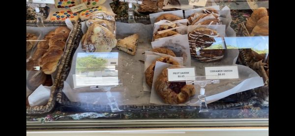 Ravelin Bakery by null
