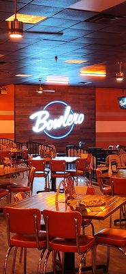 Bowlero Garland by null