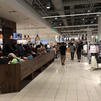 Habitant at Nordstrom - Cocktail Bars Near Me - Honolulu, Hawaii