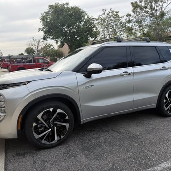 Cris The Tint Master - 2024 Mitsubishi Outlander SEL PHEV - Car Window Tinting Near Me - Calimesa, California Cris The Tint Master - 2024 Mitsubishi Outlander SEL PHEV - Car Window Tinting Near Me - Calimesa, California