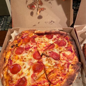 Blaze Pizza - LARGE pizza stuffing into a SMALL box!! - Salad Near Me - Torrance, California Blaze Pizza - LARGE pizza stuffing into a SMALL box!! - Salad Near Me - Torrance, California