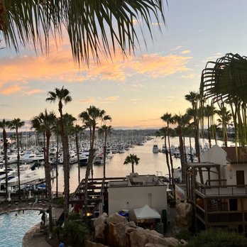 SAN Airport parking at Sheraton San Diego Hotel and Marina - Hotels Near Me - San Diego, California