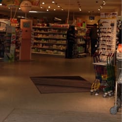 Dm-drogerie Markt - Eingang dm