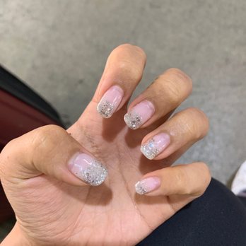 Versailles Nail Spa and Waxing - Gel after 4 weeks! Awesome retention - Nail Salons Near Me - Berkeley, California Versailles Nail Spa and Waxing - Gel after 4 weeks! Awesome retention - Nail Salons Near Me - Berkeley, California