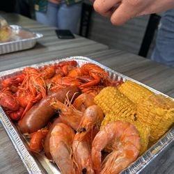 Mama Jane Seafood & Creole Kitchen - Crawfish, shrimp, sausage, corn