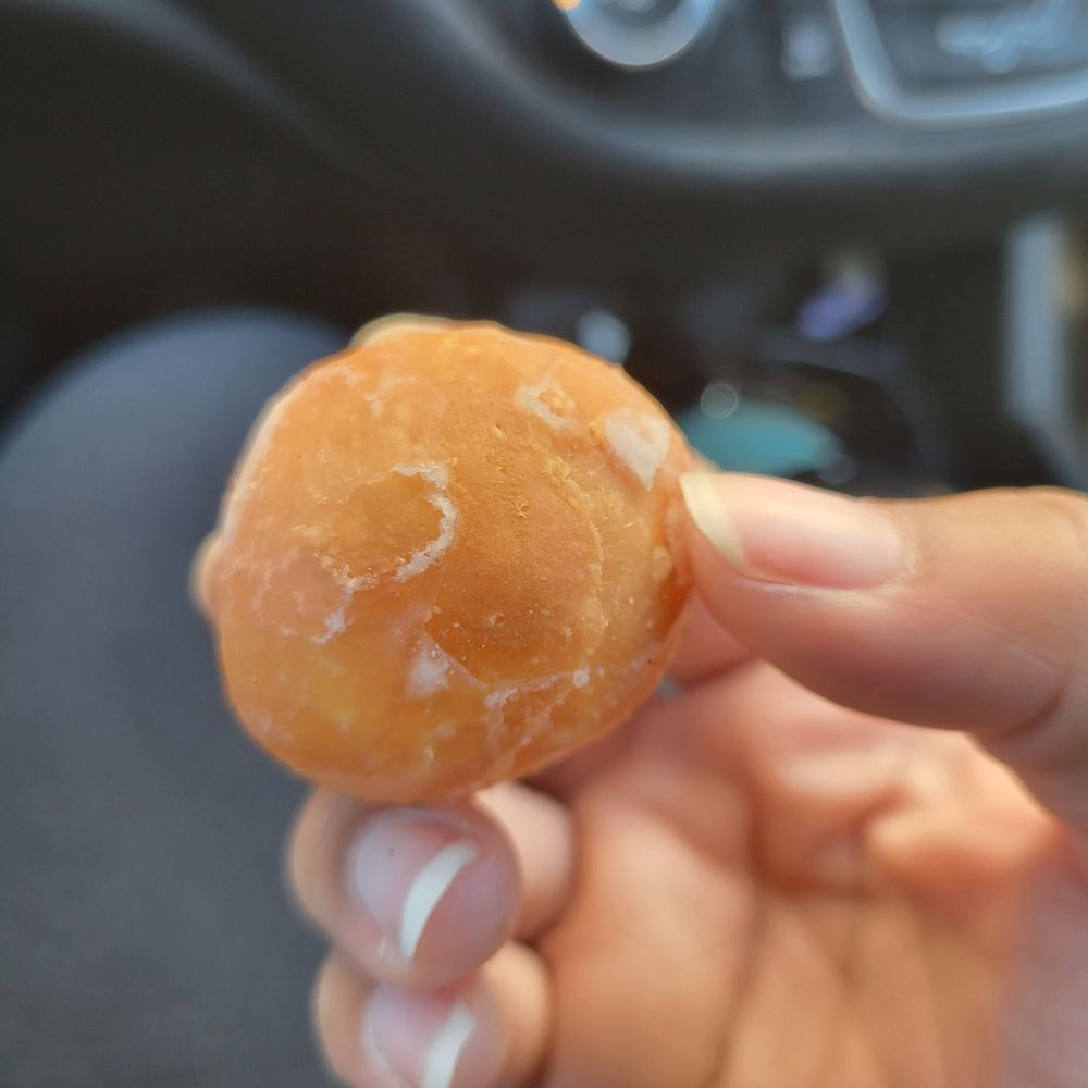 Winchell's Donut House - A second dry, naked donut hole - Donuts Near Me - Lancaster, California