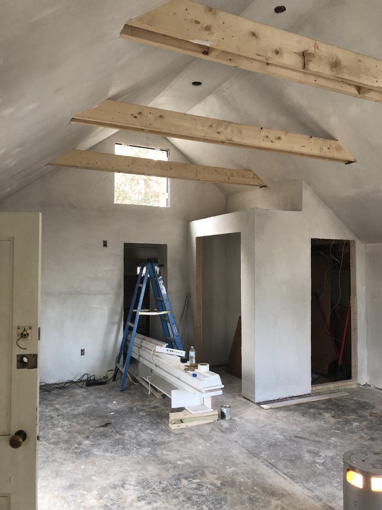 GAMBRELL GLASS Updated September 2024 10 Photos 1132 Aquidneck