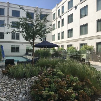 Sheraton - Pool área is gorgeous - Hotels Near Me - San Gabriel, California Sheraton - Pool área is gorgeous - Hotels Near Me - San Gabriel, California