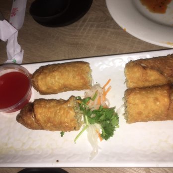 Dumpling Inn - Chicken egg rolls - Chinese Near Me - San Diego, California