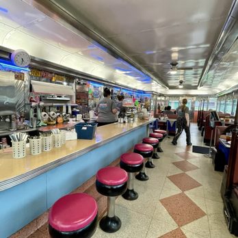 Dolly's Diner - American Near Me - North Apollo, Pennsylvania Dolly's Diner - American Near Me - North Apollo, Pennsylvania